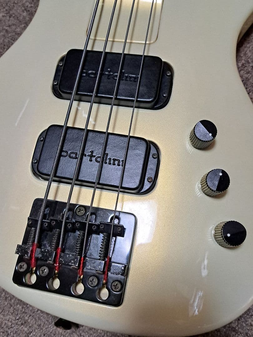 アリアプロ II エレキベース IGB-85B bartolini ピックアップ