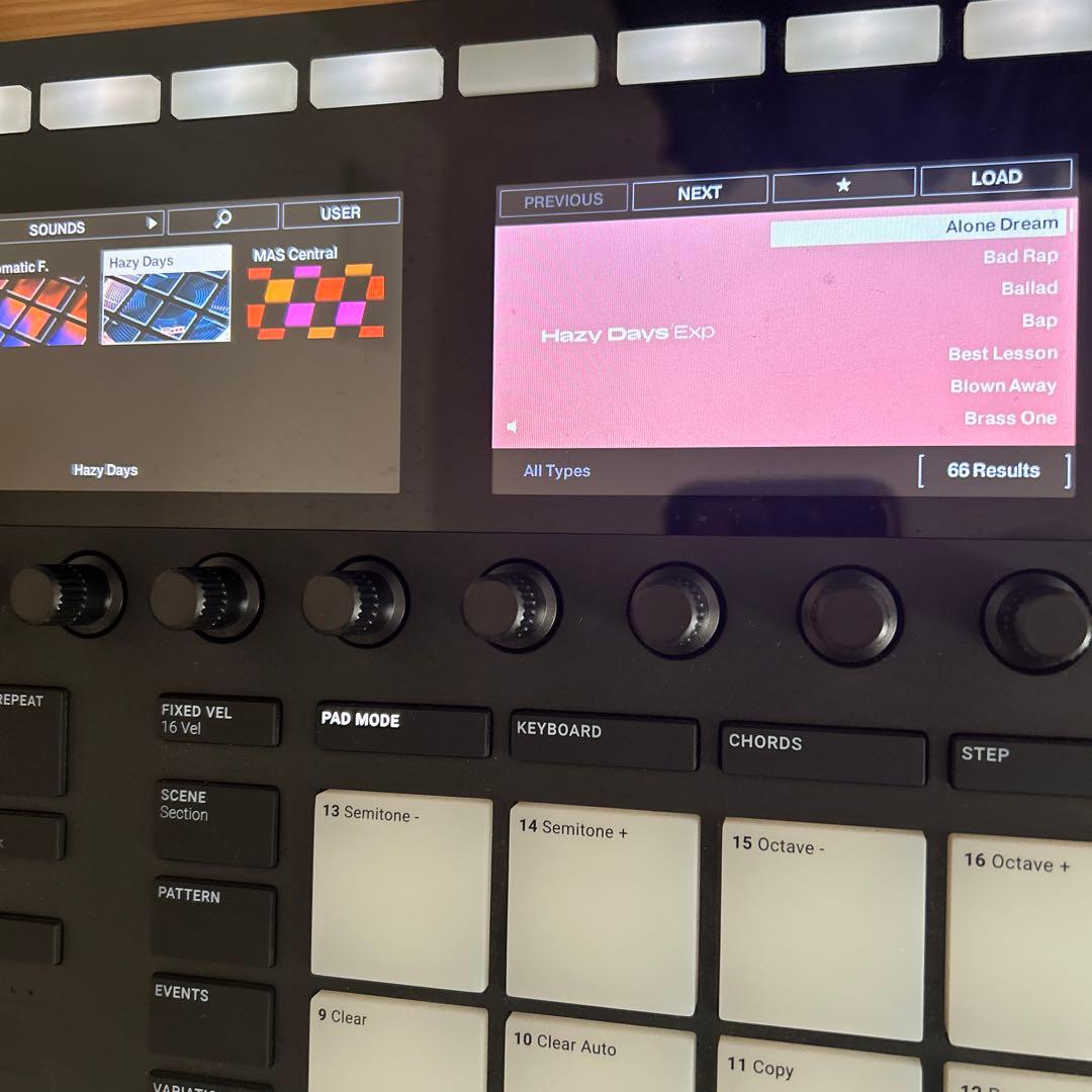 Native Instruments MASCHINE MK3サウンドパック付き