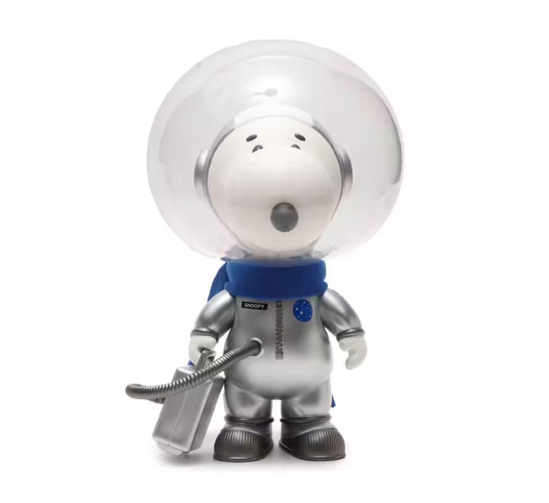 新品　atmos限定150体 SNOOPY (SILVER SPACESUIT)