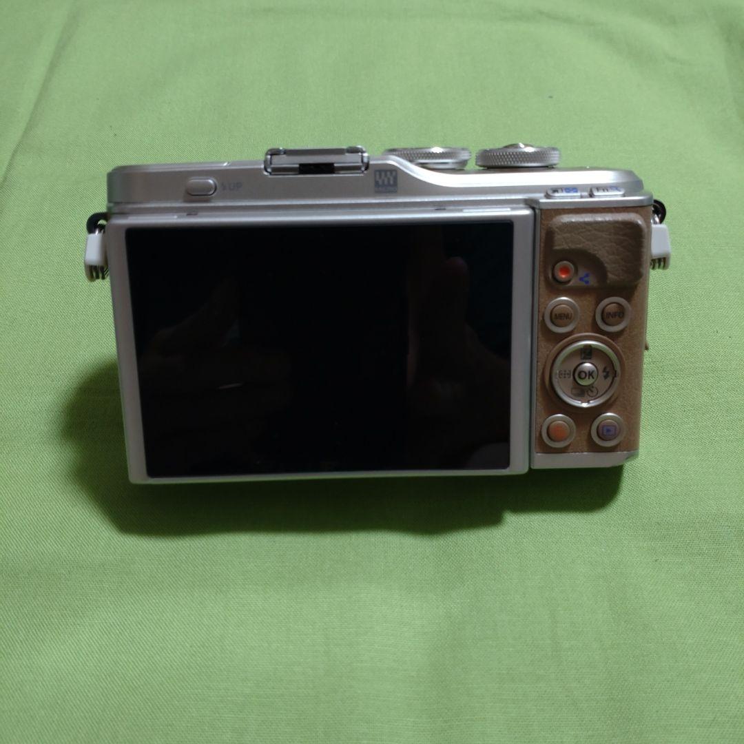 デジタルカメラ OLYMPUS PEN E-PL9