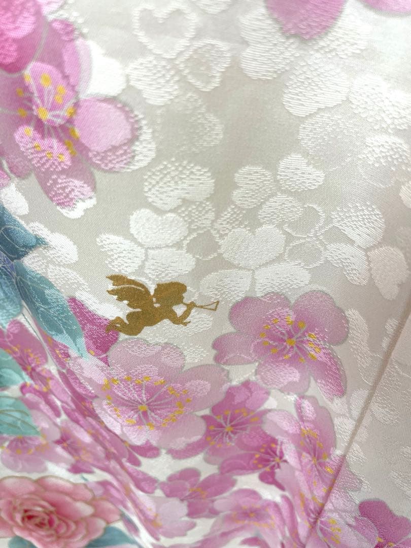 成人式振袖 正絹 松田聖子　白×ピンク　バラ柄