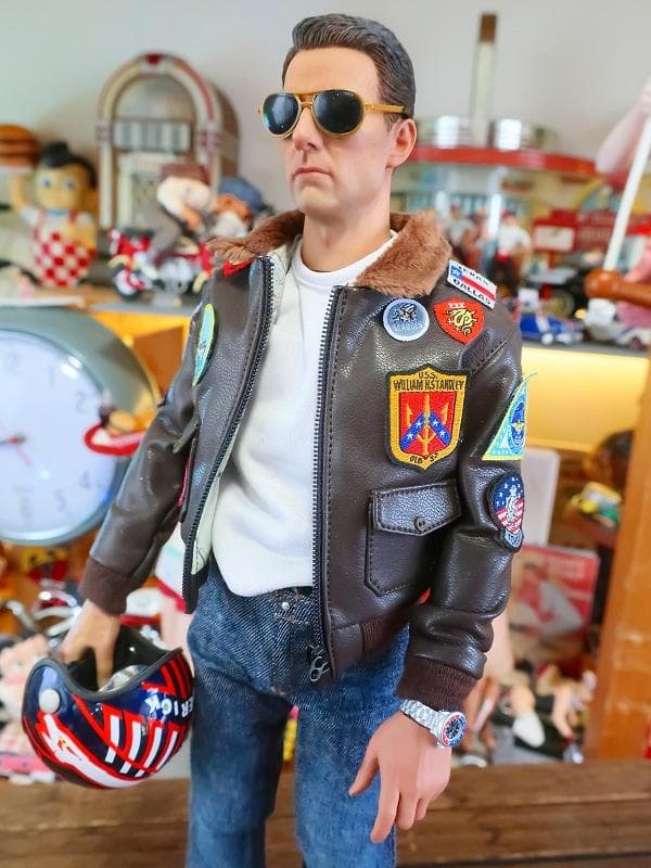 トップガン マーヴェリック トム・クルーズ 1/6フィギュア ヘルメット付