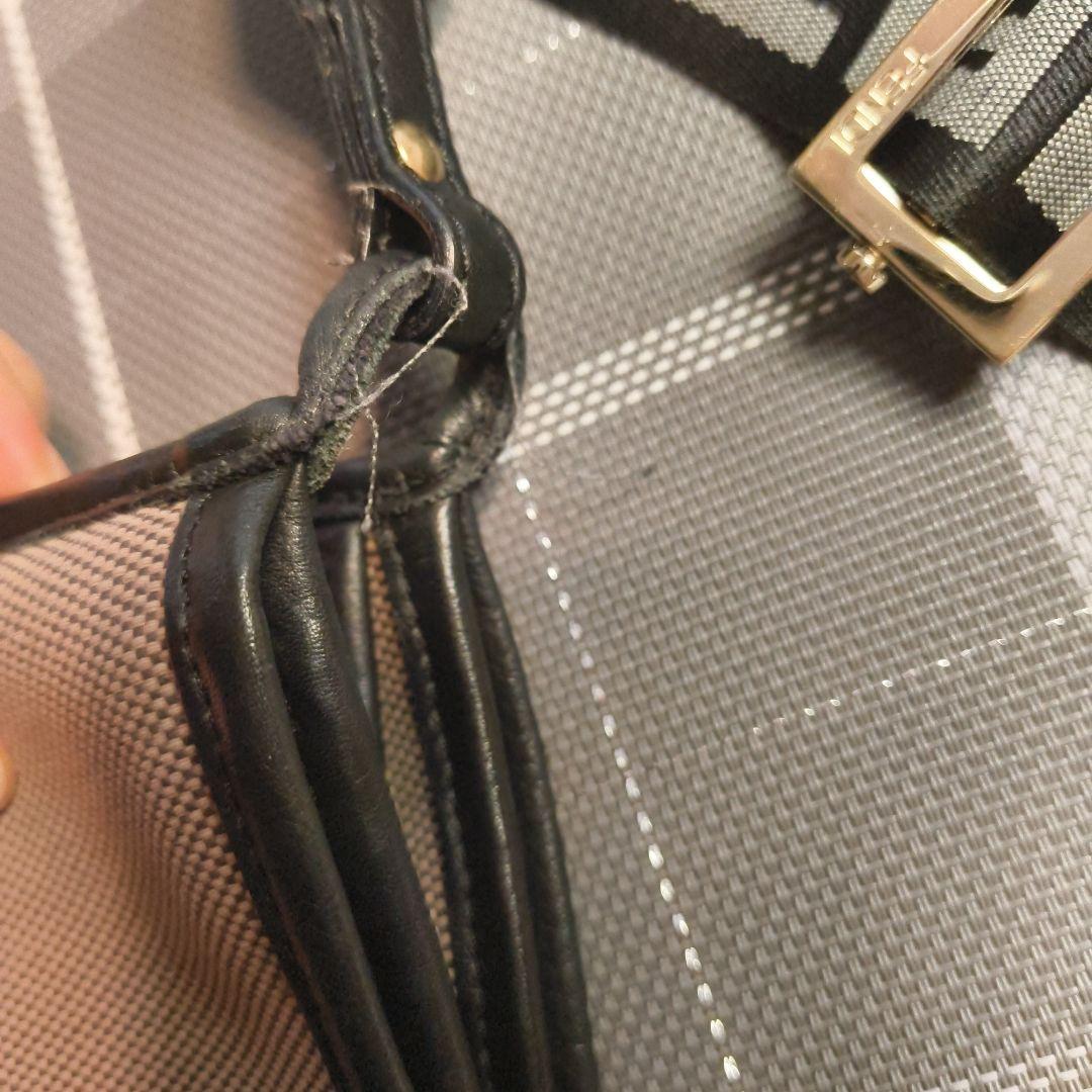 FENDI（フェンディ）のズッカ柄 キャンバスショルダーバッグ