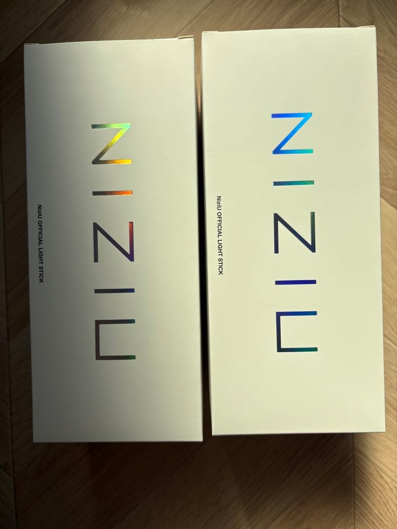 中古　NIZIU ペンライト2個入り