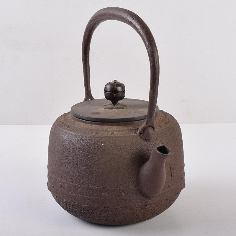 煎茶道具　釜師　佐藤浄清作　鋲打文　鉄瓶　鉄釜　M　R8983