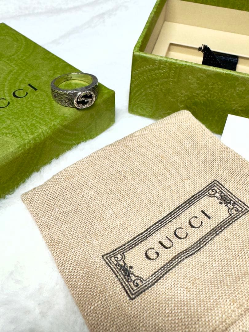 GUCCI シルバーリング エングレーブデザイン
