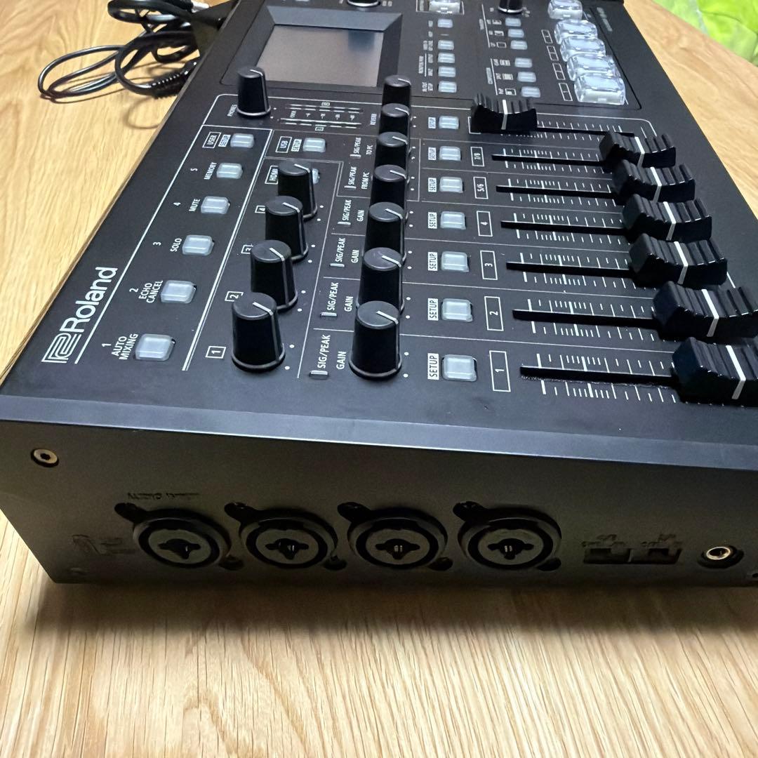 Roland VR-4HD デジタルAVミキサー 特に問題なく動作します