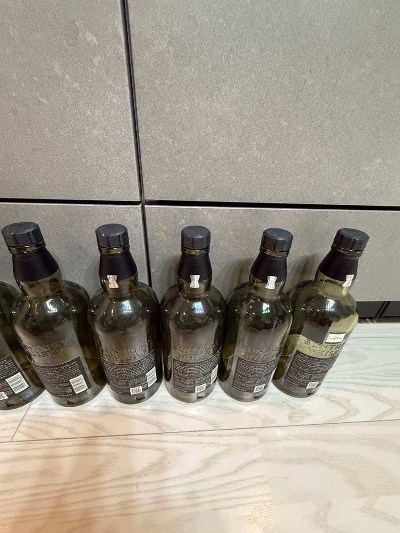 山崎18年　空瓶9本