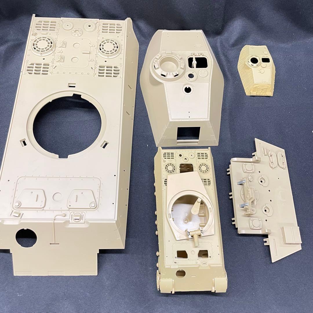 I1 プラモデル ドイツ重戦車 キングタイガー ポルシェ砲塔 1/16 作りかけ