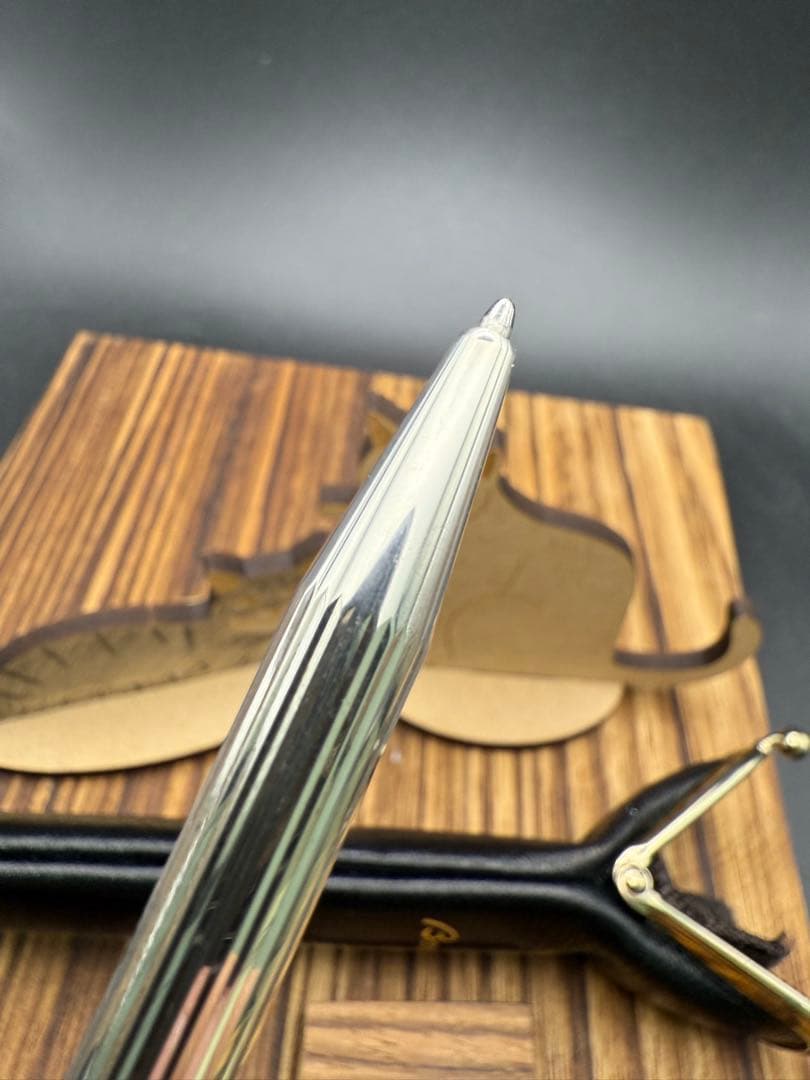 S.T DUPONT ボールペン ソリッドシルバー クラシック