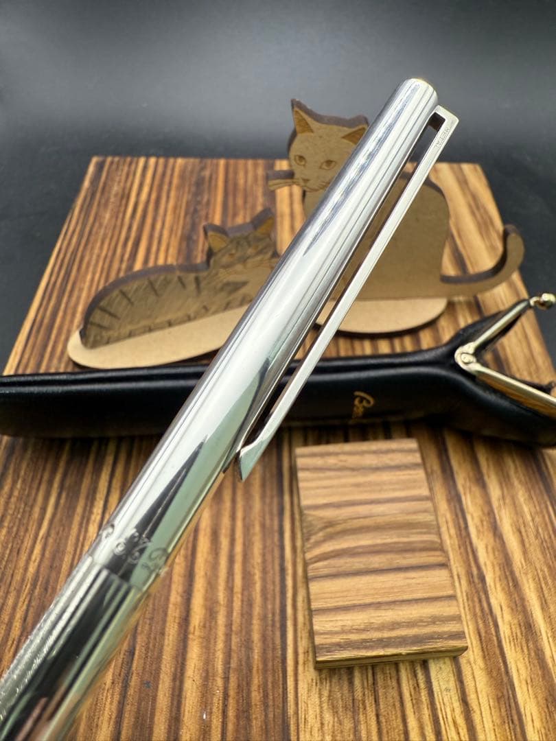 S.T DUPONT ボールペン ソリッドシルバー クラシック