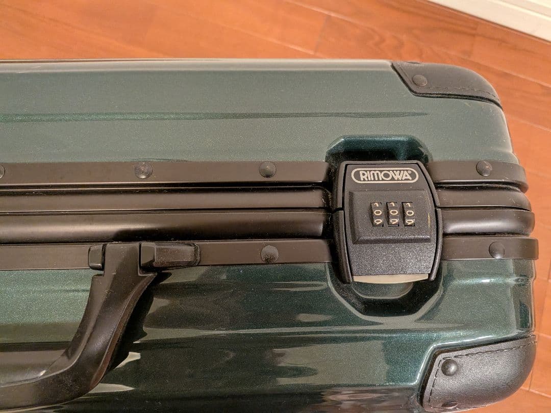 リモワ RIMOWA サンバノヴァ 機内持ち込みサイズ