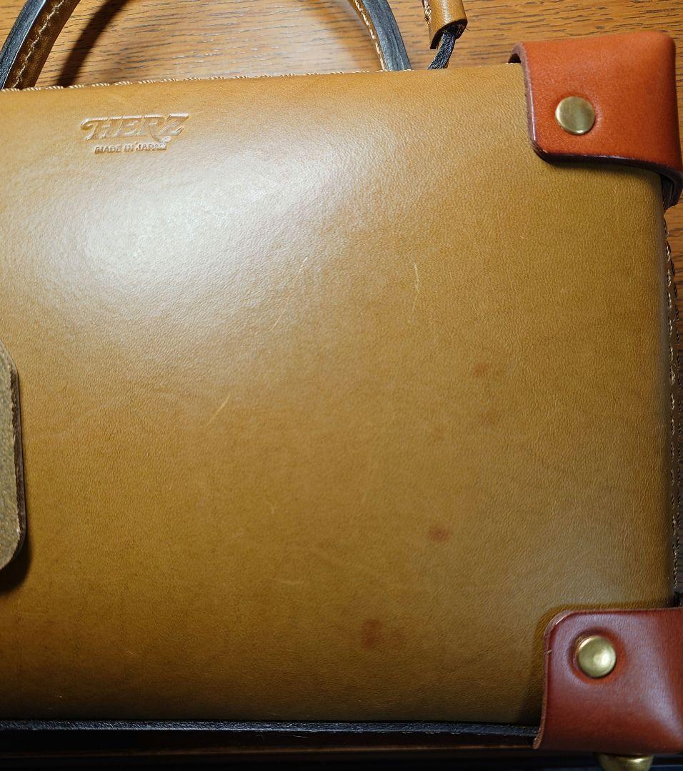 ヘルツ　限定ハッタトランク　グリーン✕チョコ