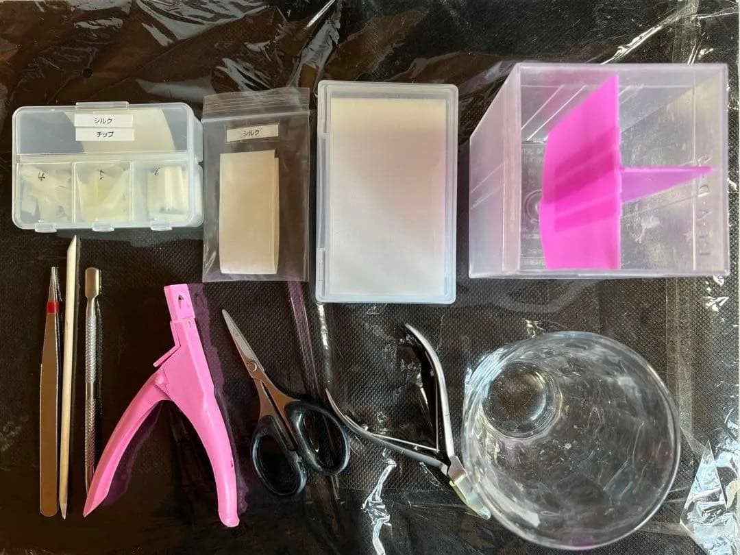 3月18日出品終了　ネイリスト検定3級　2級　セット　筆入とチップのおまけ付き