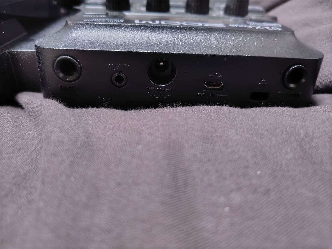 ZOOM G1XFOUR EXペダル付きマルチエフェクター