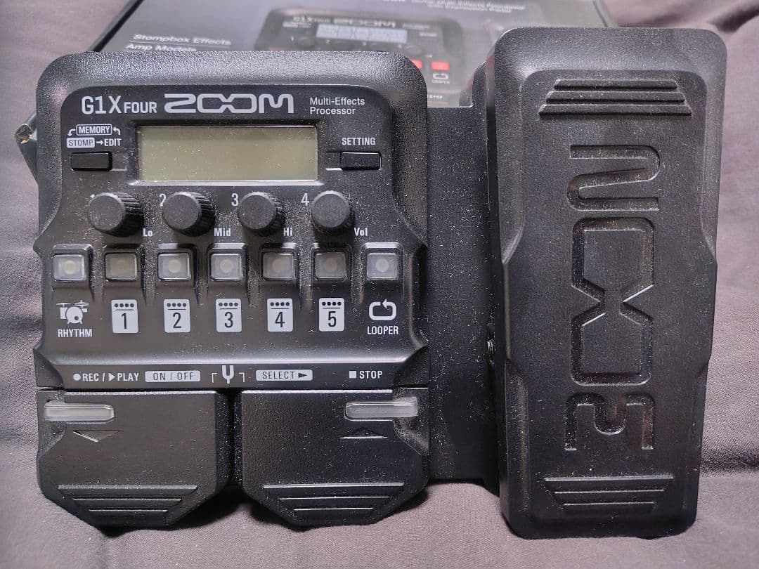 ZOOM G1XFOUR EXペダル付きマルチエフェクター