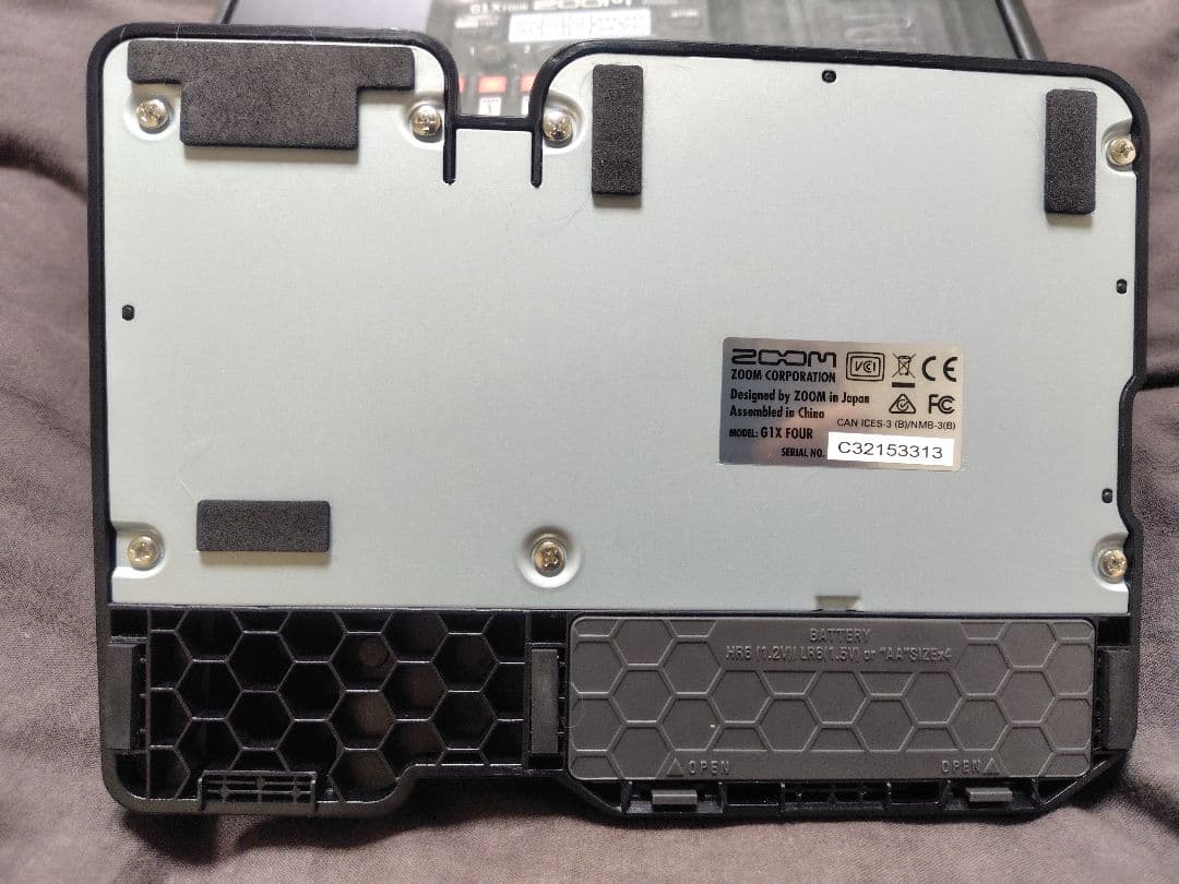 ZOOM G1XFOUR EXペダル付きマルチエフェクター