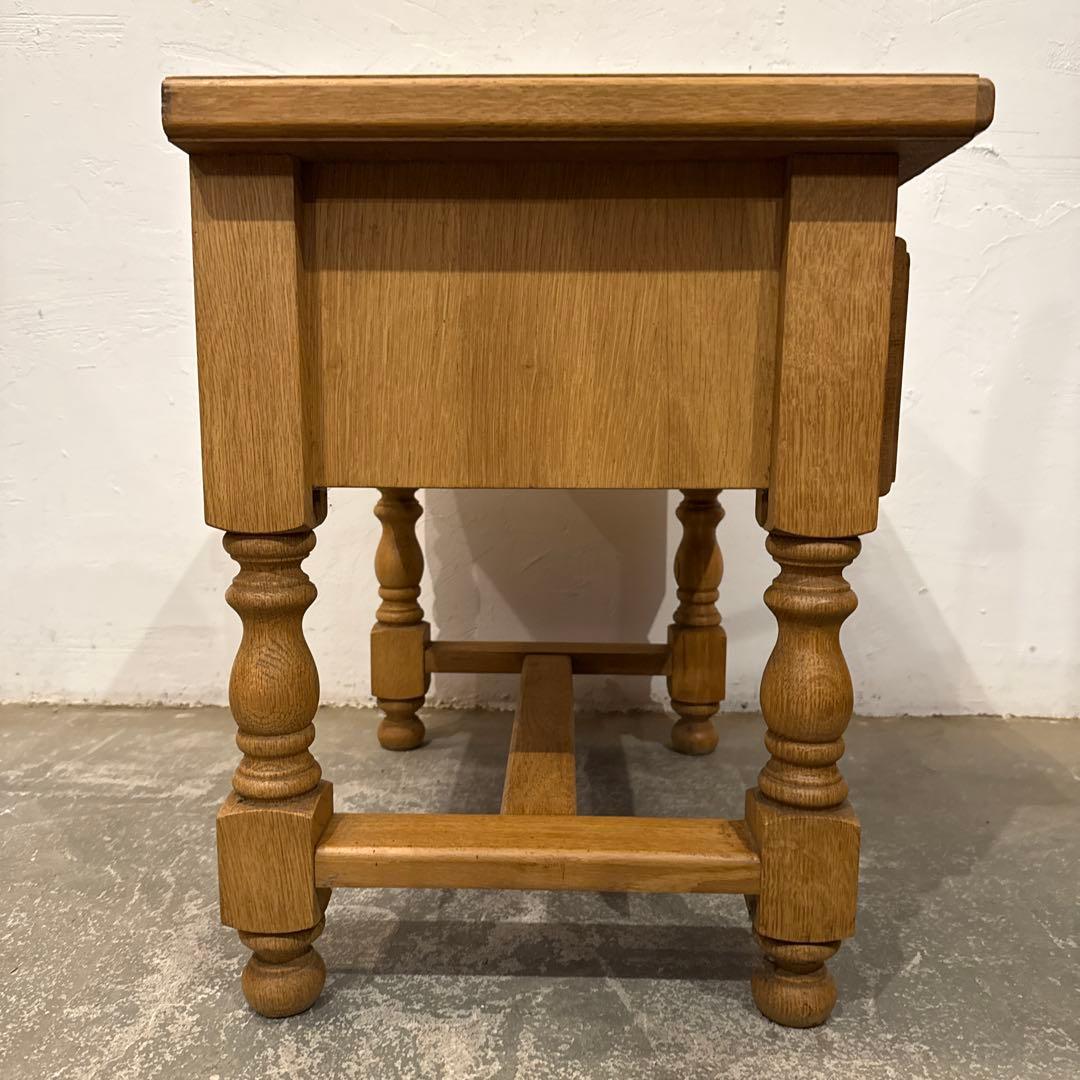 ビンテージ　木製サイドテーブル　引き出し付き 2