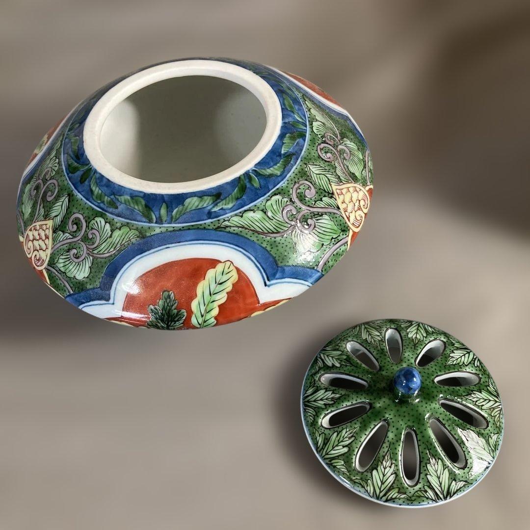 【源右衛門】古伊万里の伝統　日本の名窯　舘林源右衛門作　染錦根菜図　香炉