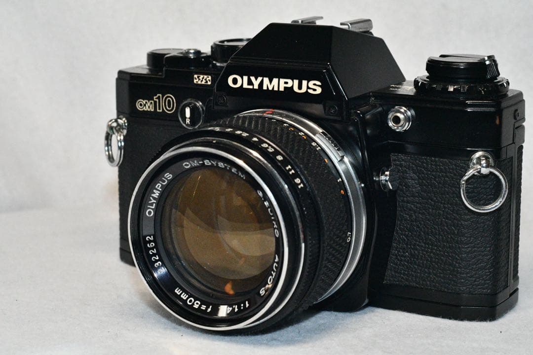 《動作品》OLYMPUS OM10+標準レンズ付きフィルムカメラ a418