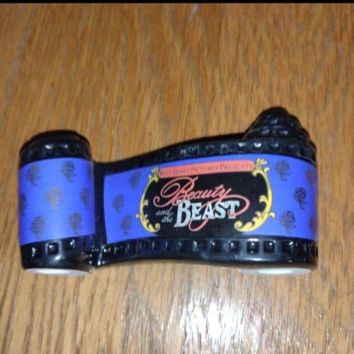 ディズニー　美女と野獣　ベルと羊　フィギュア