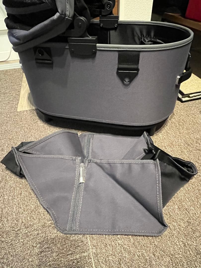エアバギー　ディムグレー　レギュラー　コット単体とカゴカバー　未使用