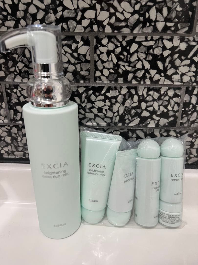 アルビオン エクシア ブライトニング エクストラリッチミルク セレクション