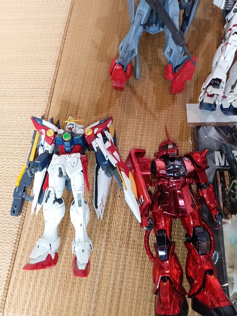 ガンダム組済みhgmgrgロボット魂