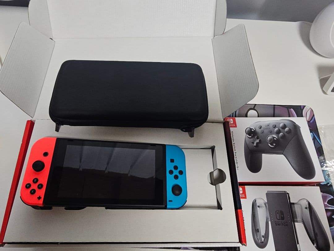 Nintendo Switch ニンテンドー　バッテリー強化版　プロコン付き