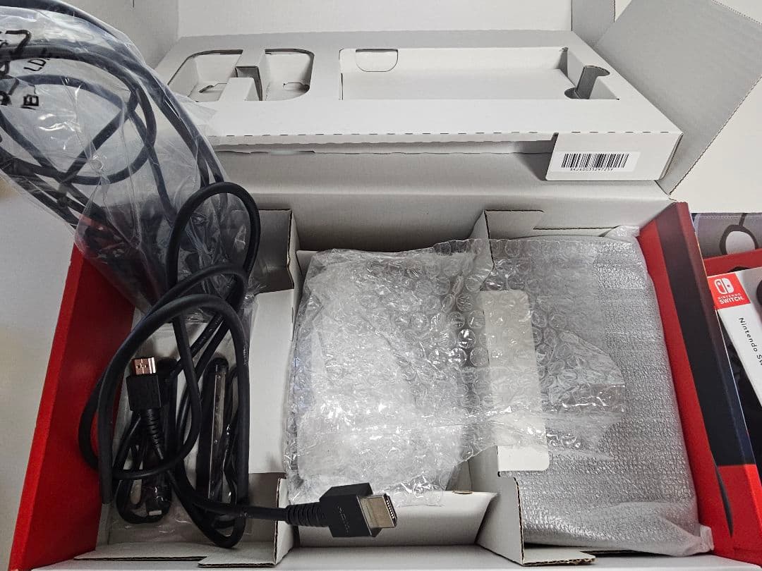 Nintendo Switch ニンテンドー　バッテリー強化版　プロコン付き