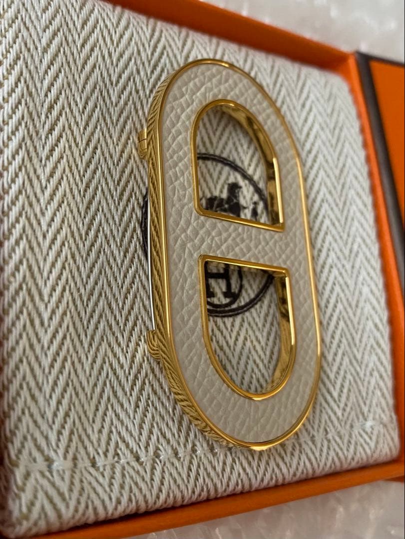 エルメス　HERMES ブローチ　シェーヌダンクル　バッジ　クレ　ゴールド　新品