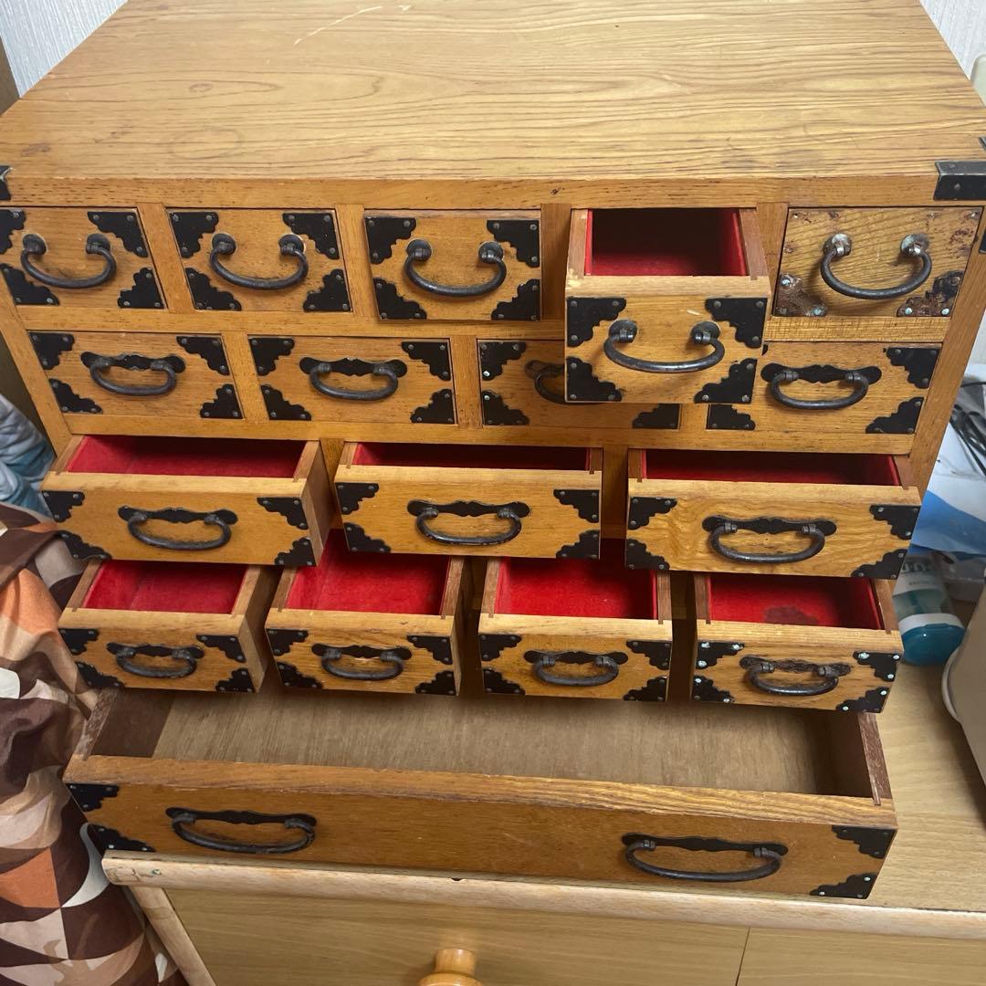 木製 中型チェスト 伝統的な和風デザイン 百味箪笥 骨董品薬箪笥 アンティーク