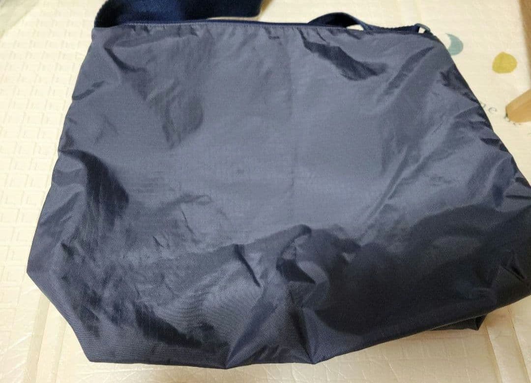 Familiar×LeSportsac コラボショルダーバッグ