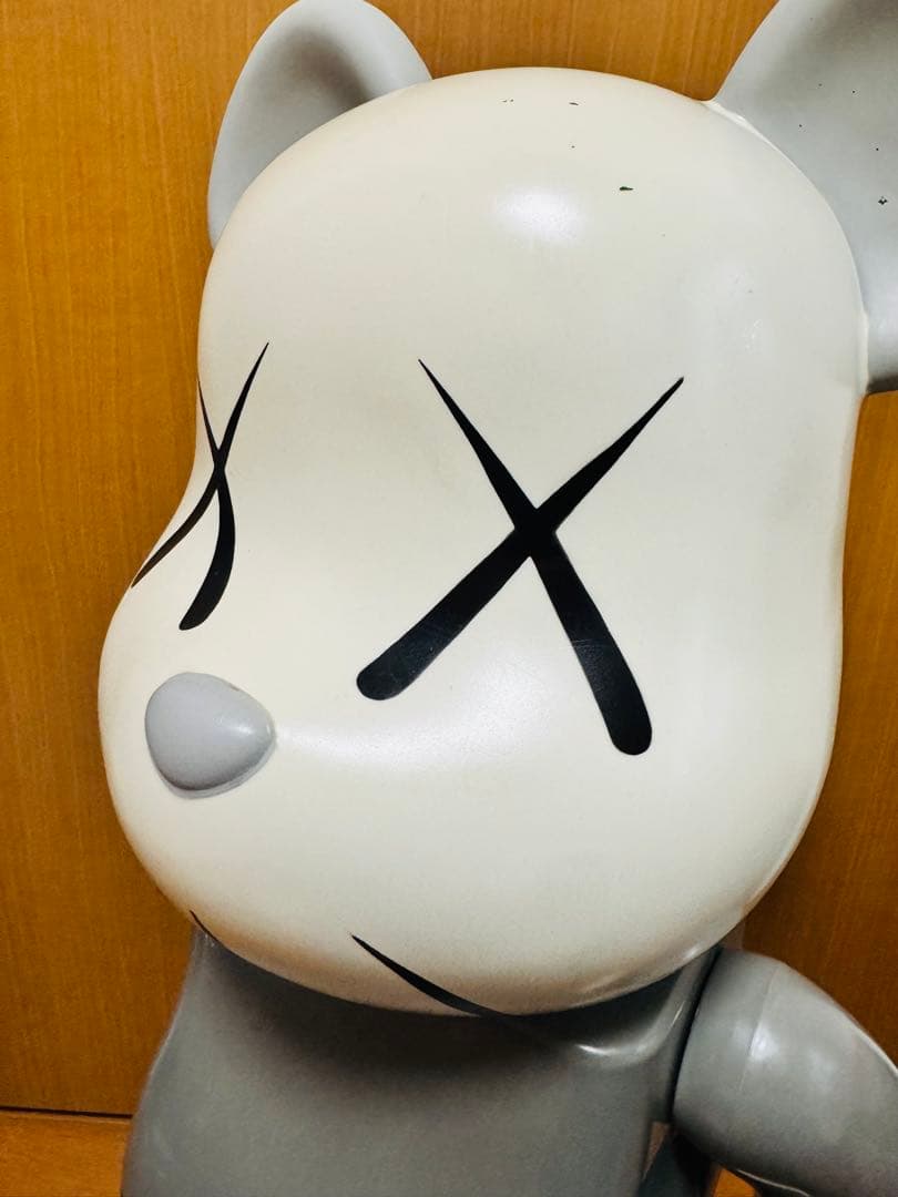 美品　BE@RBRICK ベアブリック 1000% KAWS