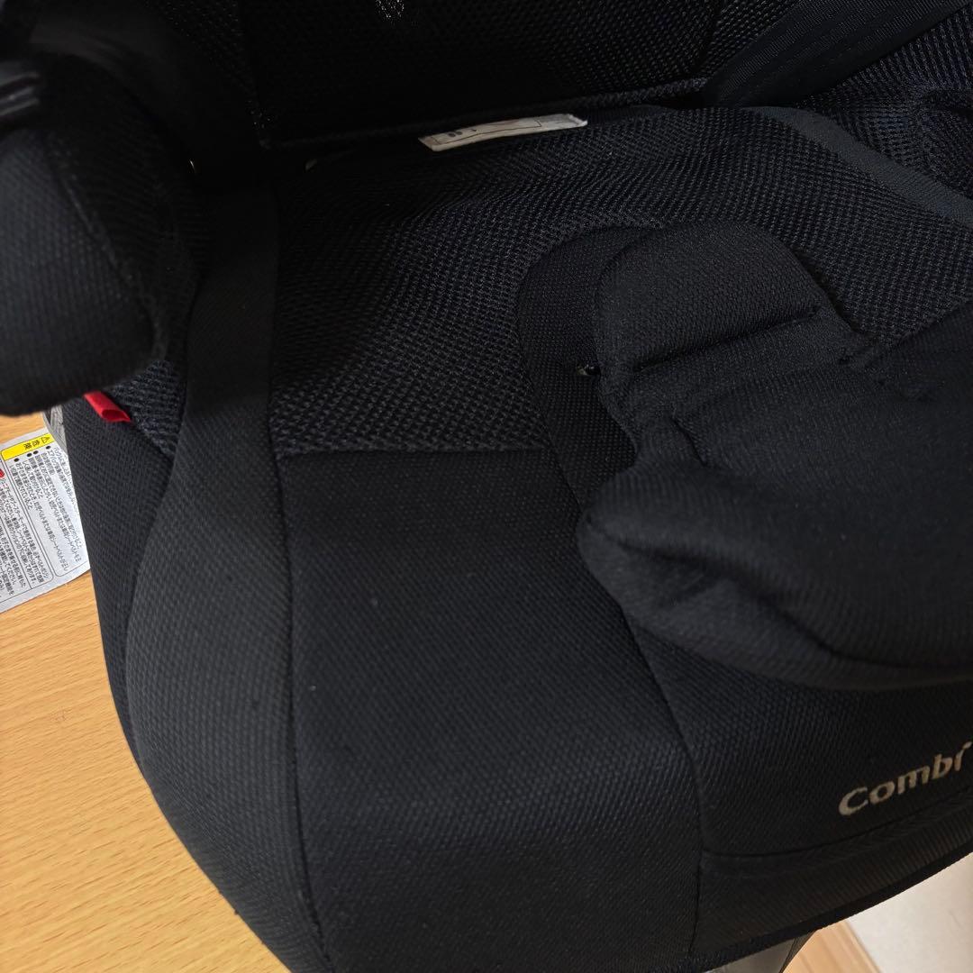 コンビ ジョイトリップ エアスルー GG ブラック ジュニアシート