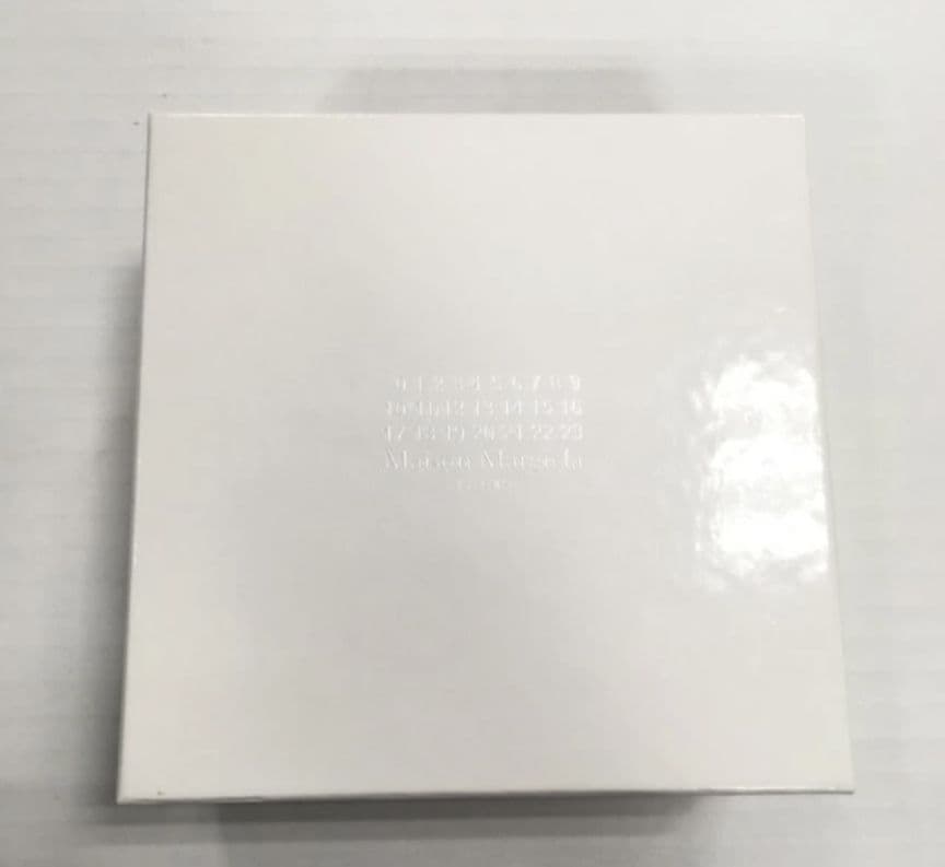 エ*リ様 新品未使用品 メゾンマルジェラ グラムスラム ミニウォレット