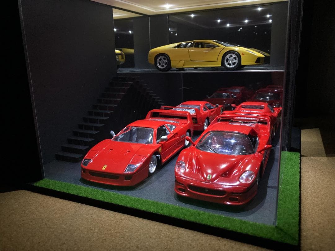 モデルカー用ジオラマ：1/24 ショールーム＆ガレージⅣ（吹き抜け2階タイプ）