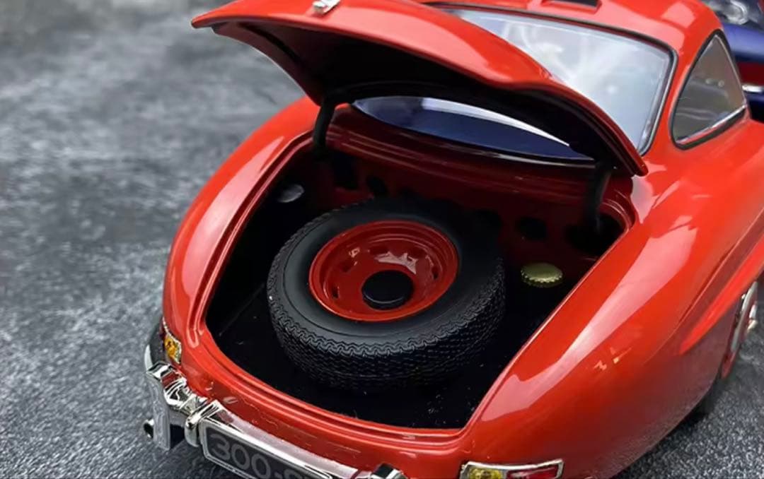 MINICHAMPS 1:18 スケール　メルセデス・ベンツ 300SL