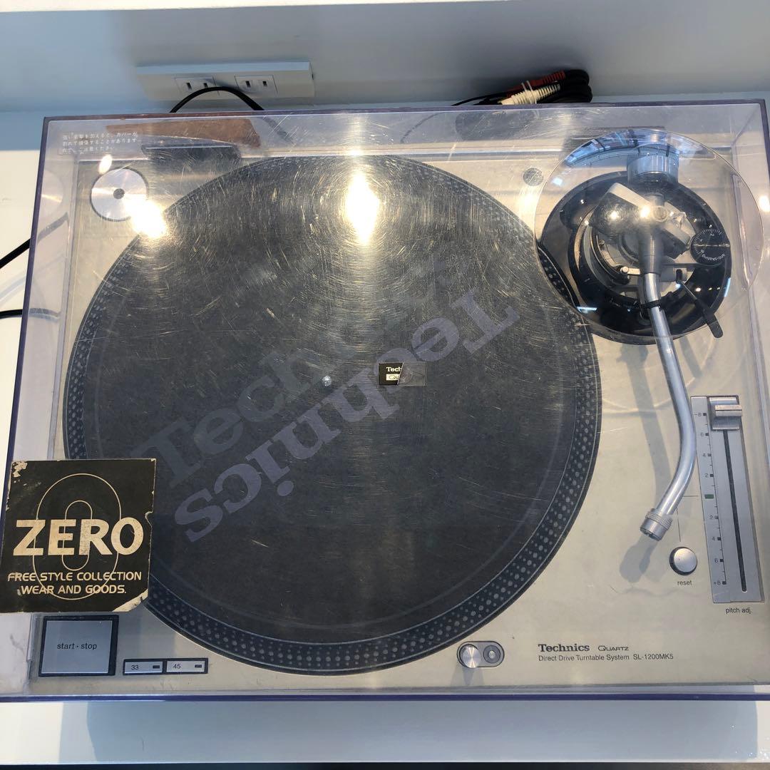 Technics ターンテーブル SL 1200MK3D 電源入りました