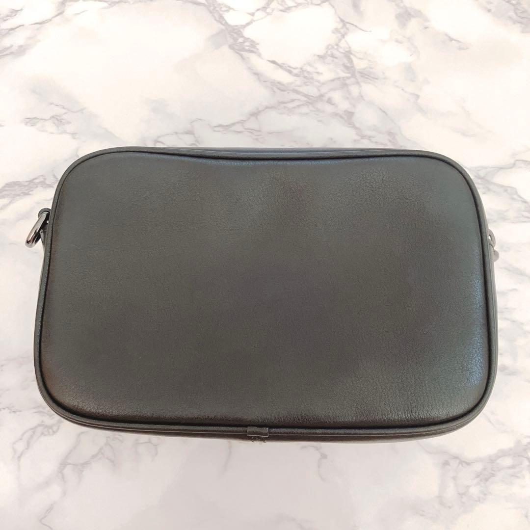 美品★正規品★MARC JACOBS ブラック レザー　牛底革 ショルダーバッグ