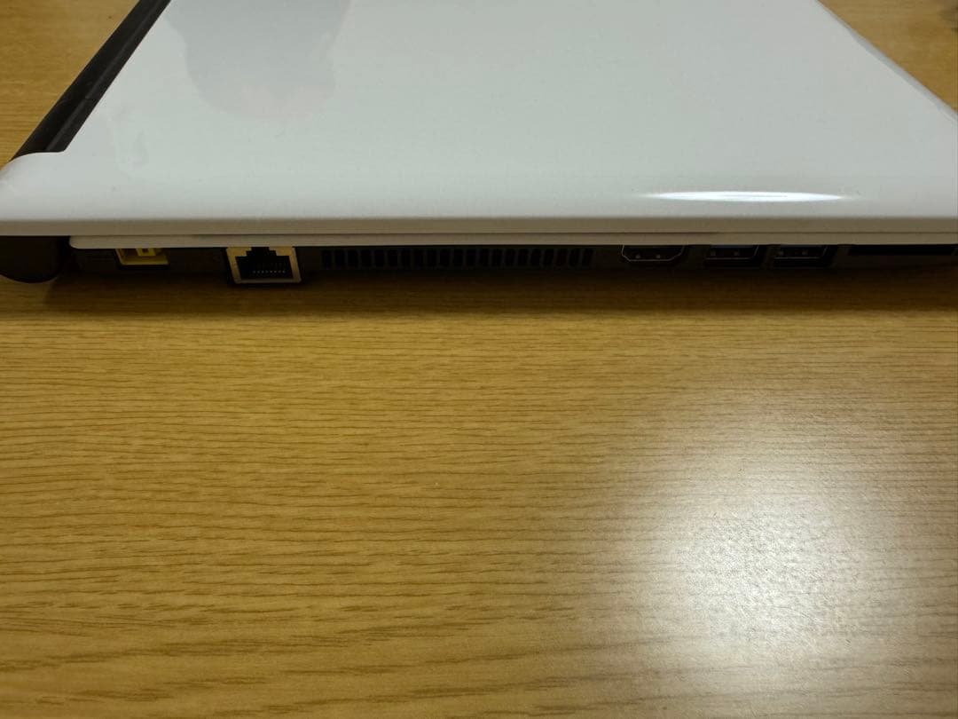 NEC LAVIE ノートPC ホワイト