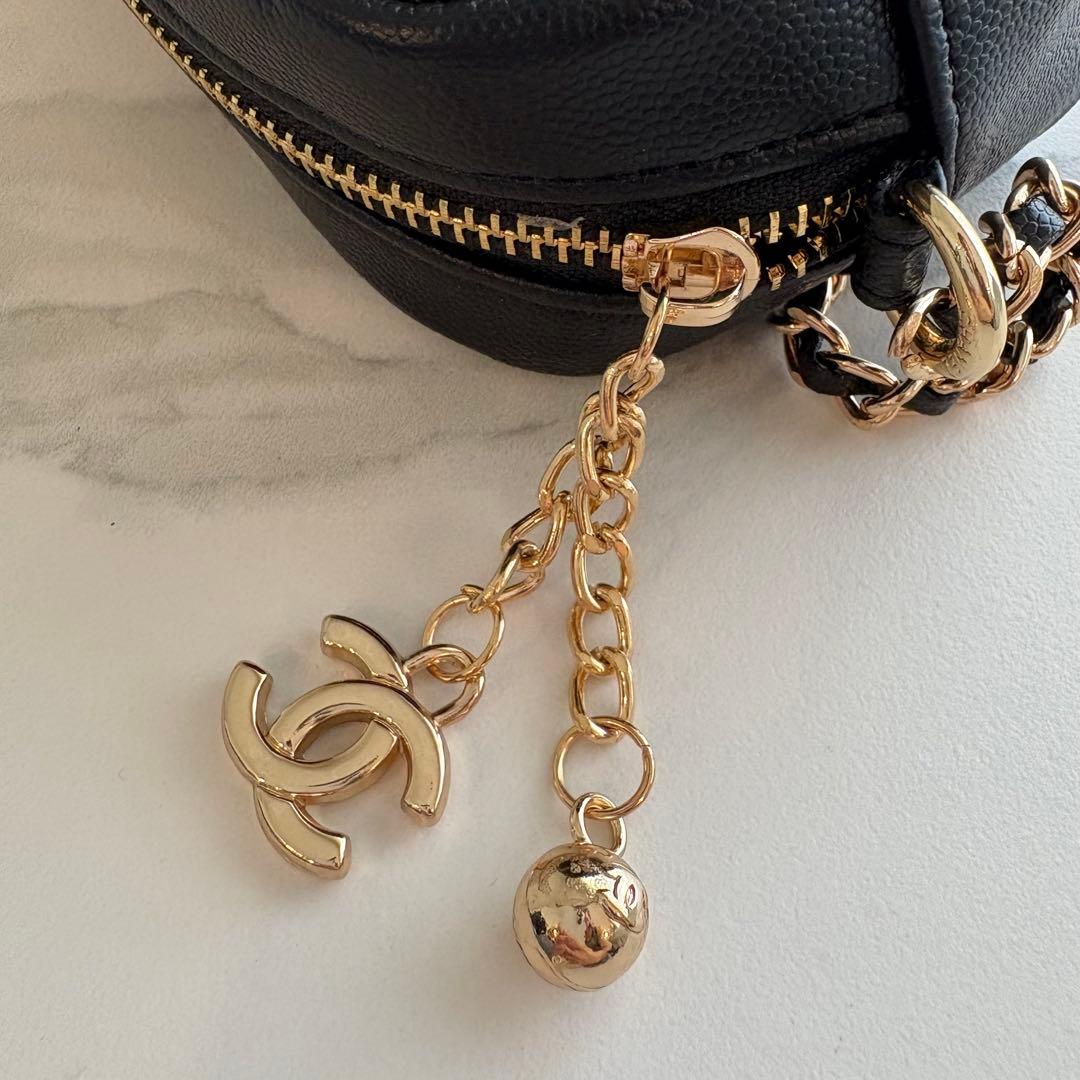 CHANEL ノベルティ ショルダーバッグ チェーンポーチ チャーム付き