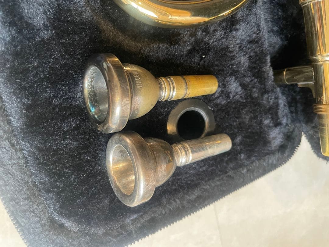 美品　Maxtone トロンボーン 本体とマウスピース2個