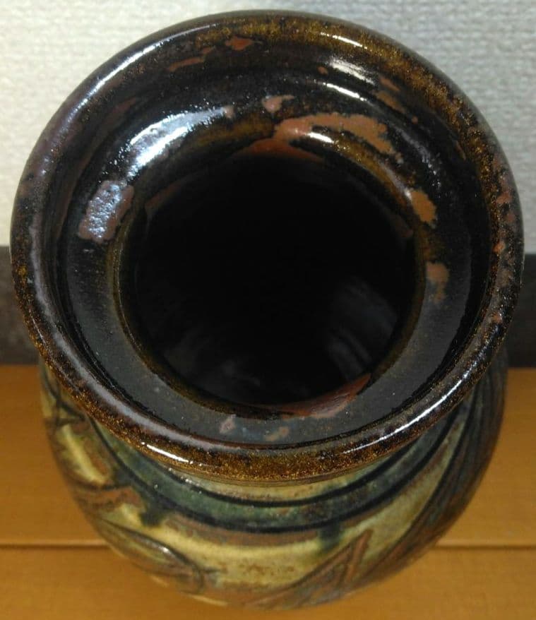 【緑一色】人間国宝 金城次郎 海老魚文花瓶 栞 共箱 無傷 壷屋焼やちむん