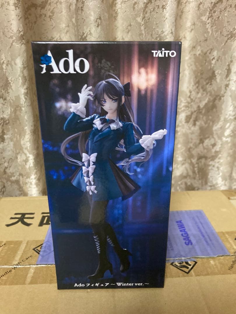 新品未使用　ラウンドワン限定Ado　フィギュア＆ペンライトケース＆収納BOX