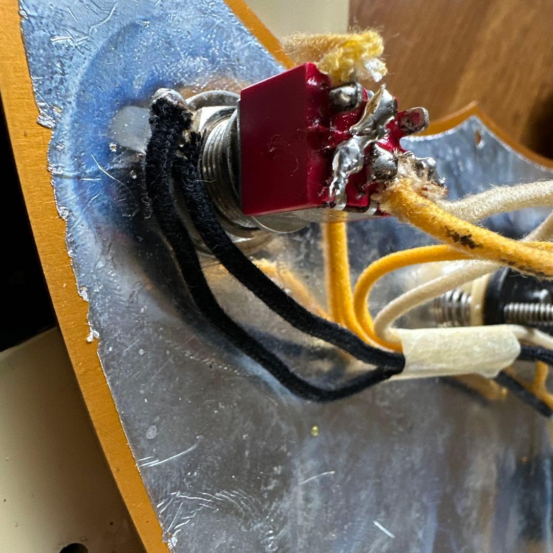 早い者勝ちSquier by Fender. DUO-SONIC 難あり物件