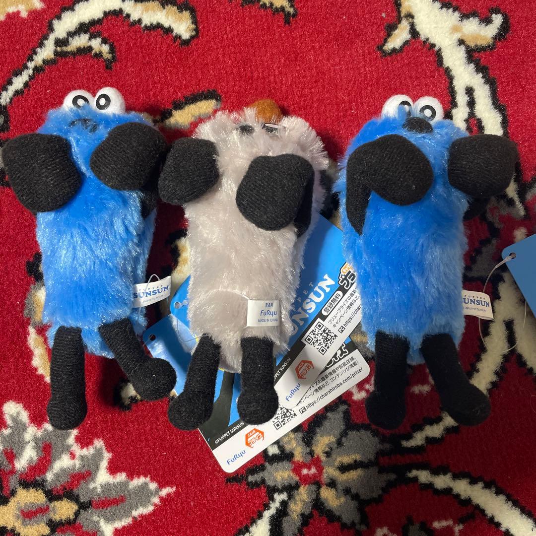 スンスン　ポップアップストアケースとゲームセンターぬいぐるみ