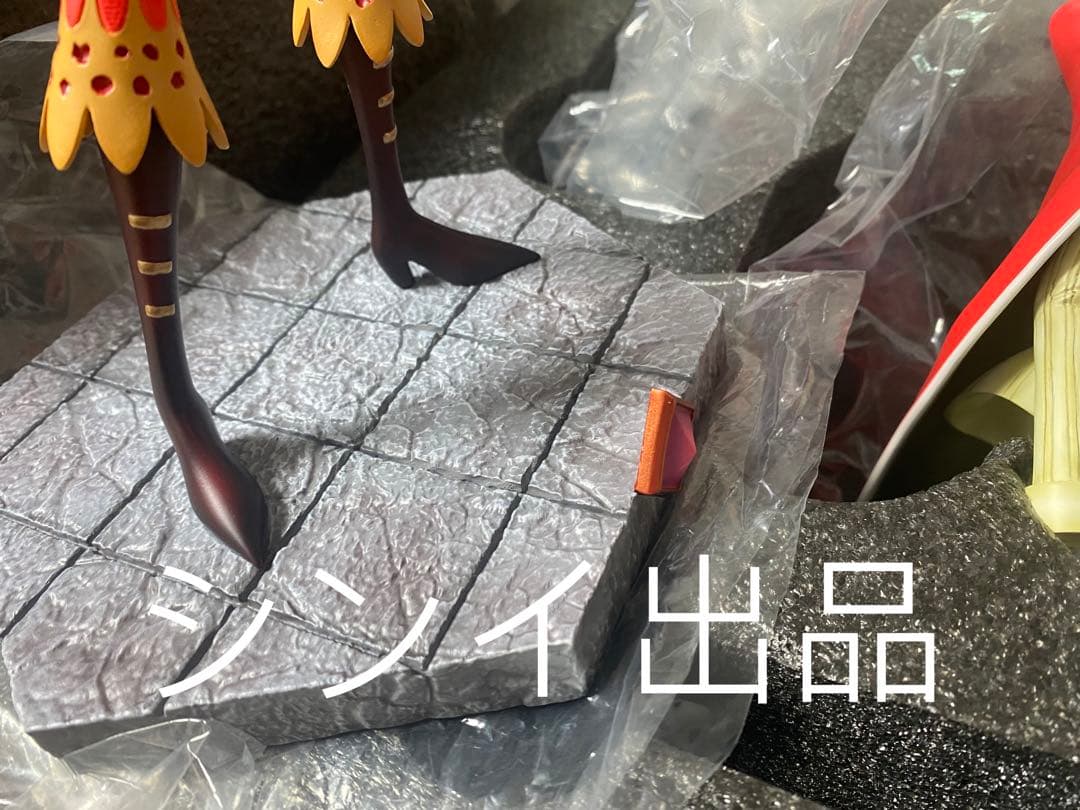 翌日発送　ドンキホーテファミリー　ディアマンテ　ワンピース　フィギュア