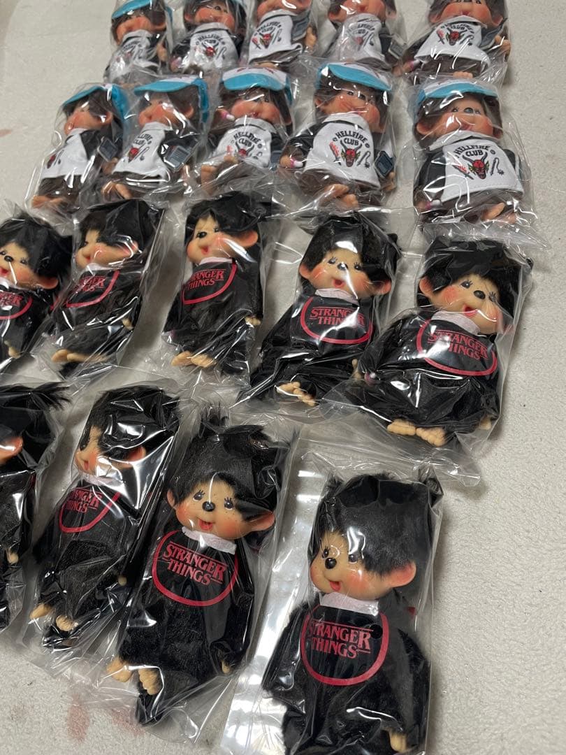 〈新品未使用〉モンチッチ キーチェーン ストレンジャーシングス コラボ