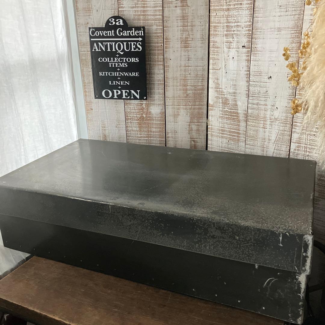 ヴィンテージ　リベット　アルミコンテナ　アルミBOX